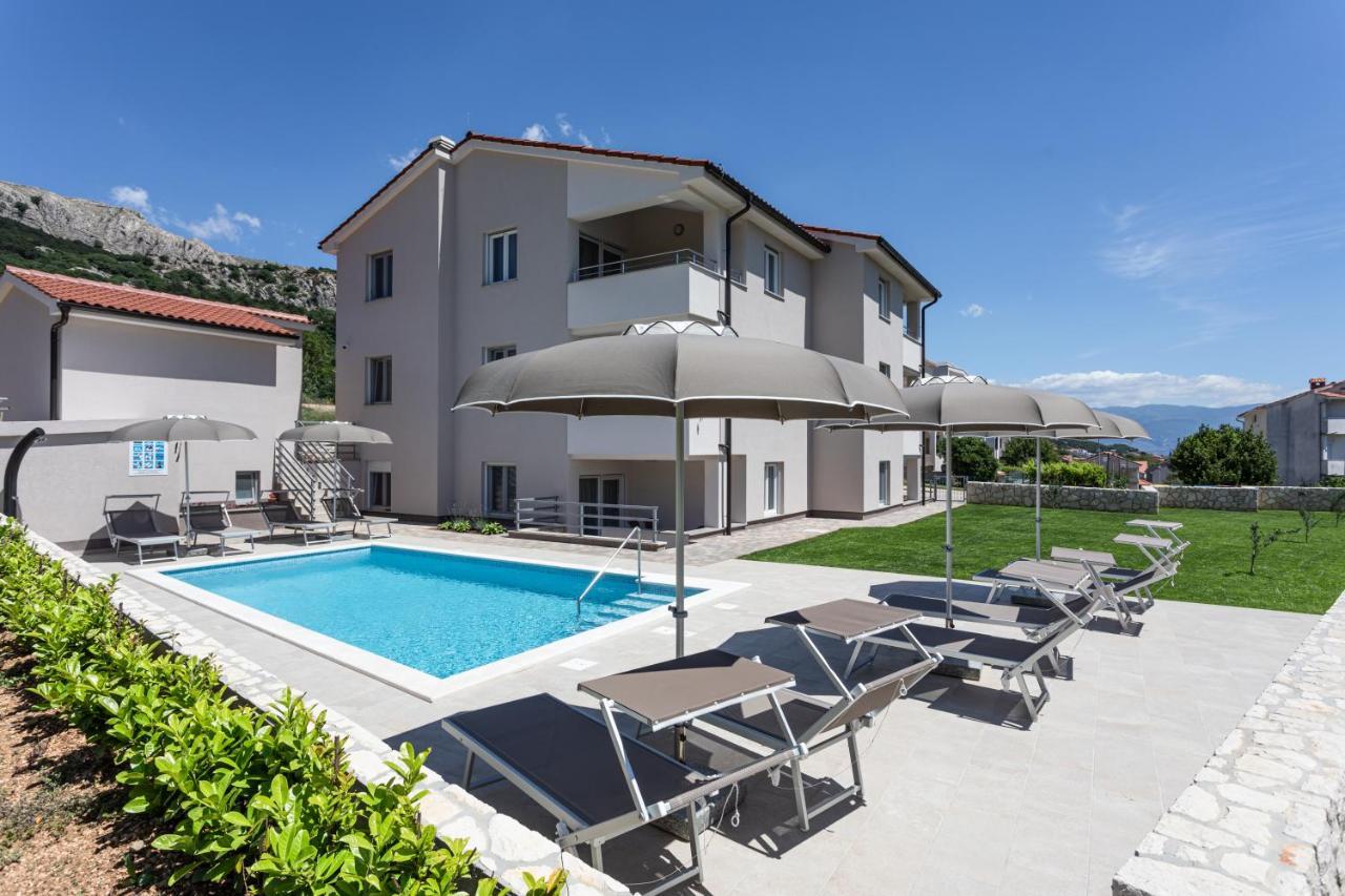 Apartments Mateo 2 Baska  Bagian luar foto