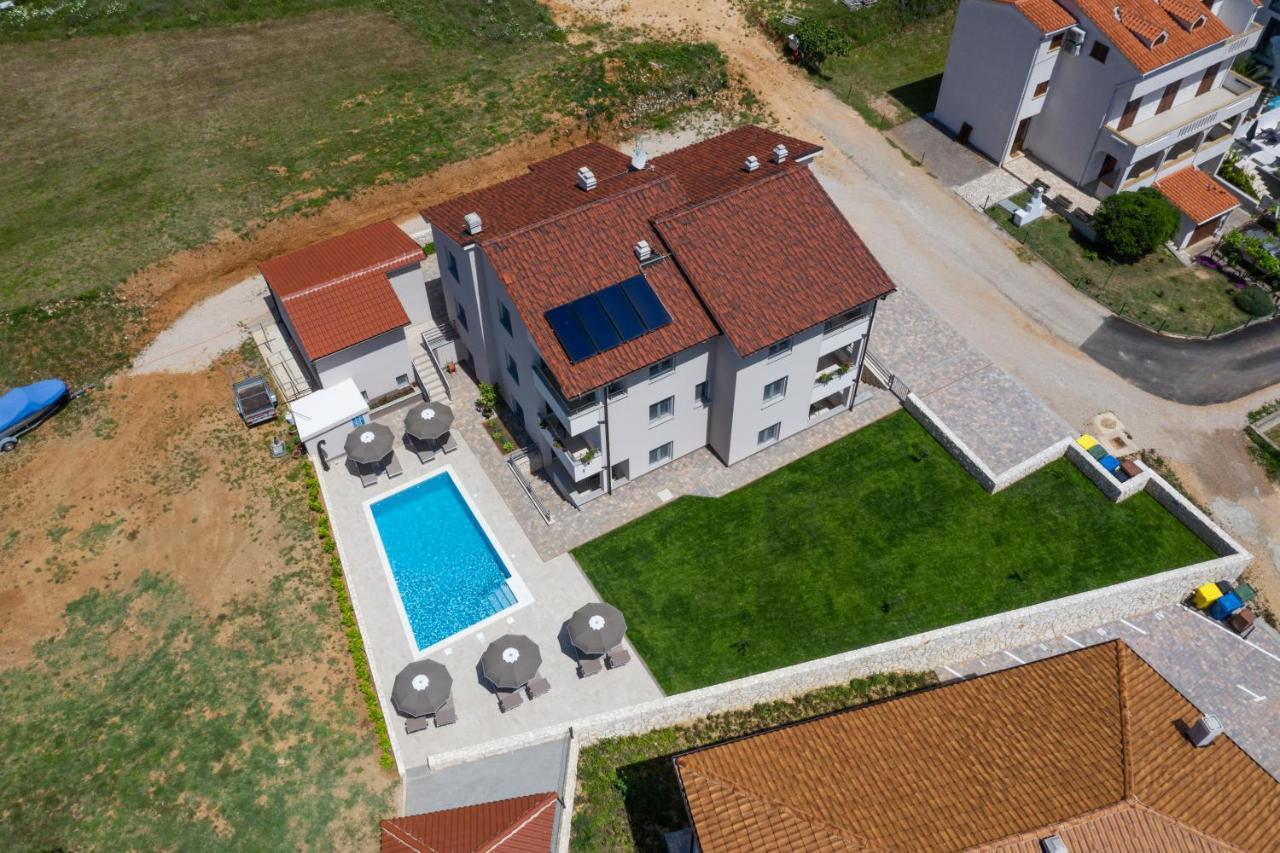 Apartments Mateo 2 Baska  Bagian luar foto